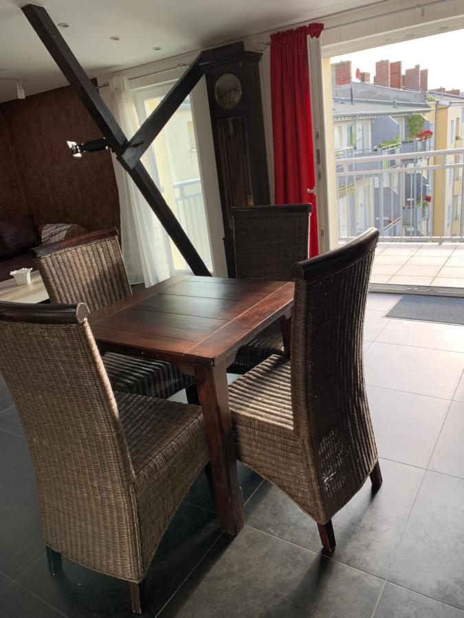 Nordsee Und City Fusslaufig - Luxeriose Fewo Mit Grossem Balkon Wilhelmshaven Kültér fotó